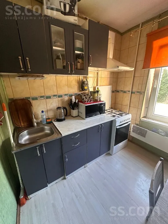 Köök - 3-Bedroom Apartment with Balcony in Balvi