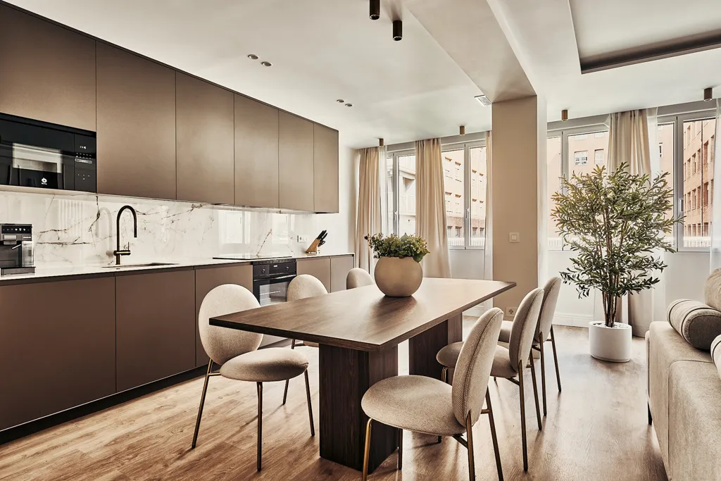 Söögituba - Renovated Flat with Open Kitchen in Salamanca, Madrid