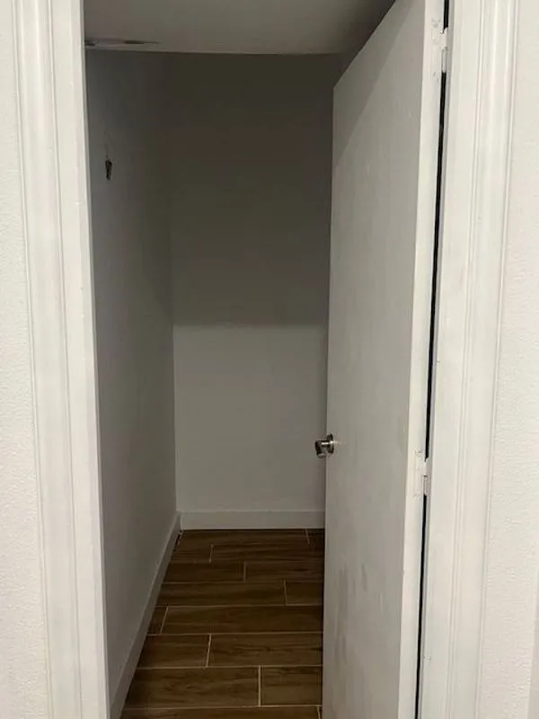 Esik - Modern Flat with Balcony in Toledo