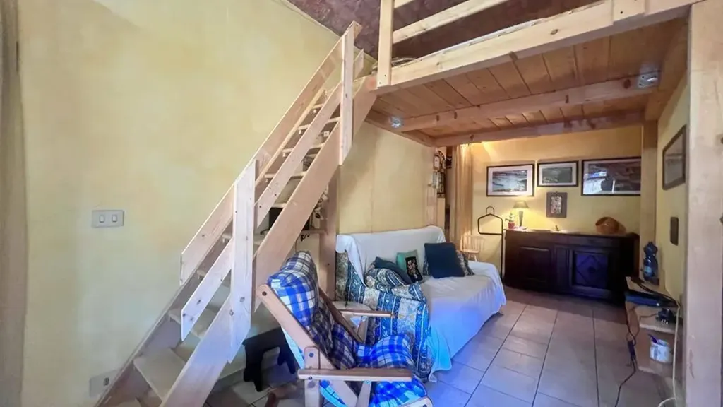 1-room apartment in IT