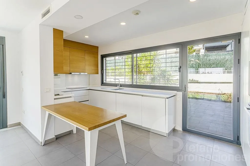 Cuisine - Luxury Villa with Sea Views in Málaga Este
