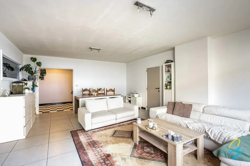 Séjour - Appartement Rénové avec Garage à Oudenaarde