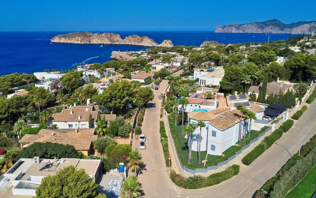 Õhuvaade - Development Land with Sea View in Nova Santa Ponsa