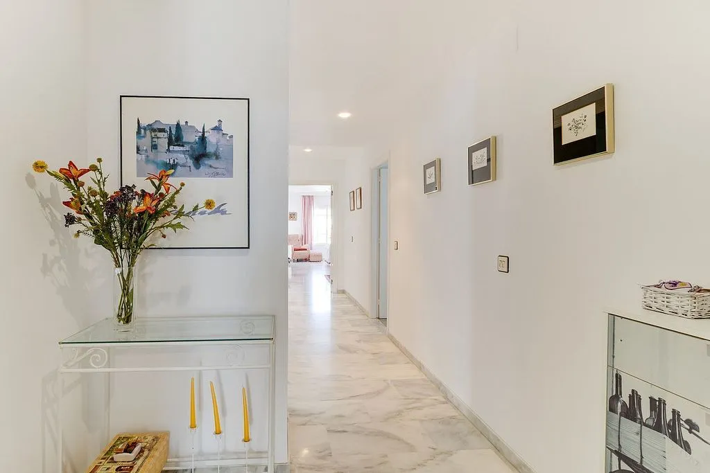 Entrée - T2 Apartment with Pool in Atalaya, Estepona