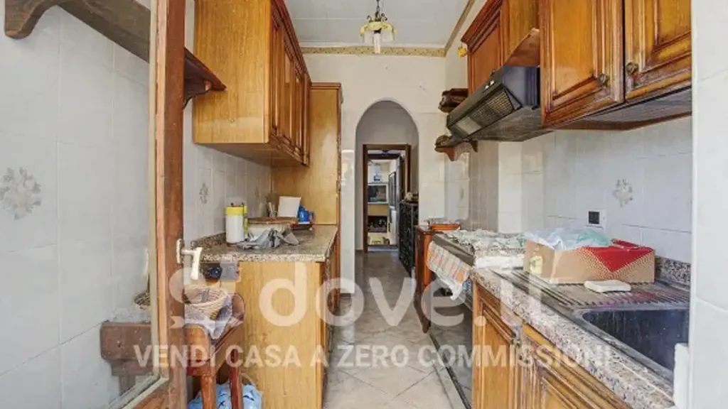 Cuisine - Apartment with Balcony in Luino's Historic Centre