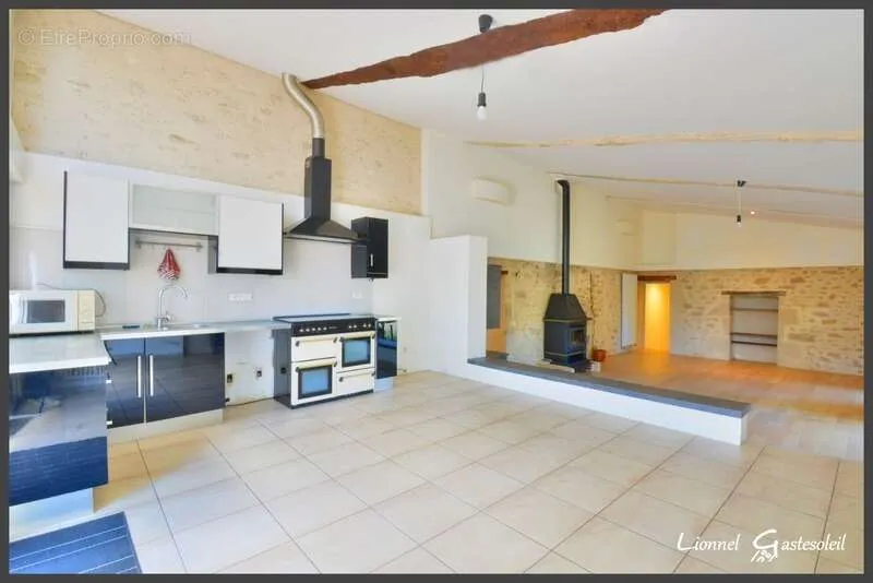 Köök - Charming Stone House with Pool in Gironde