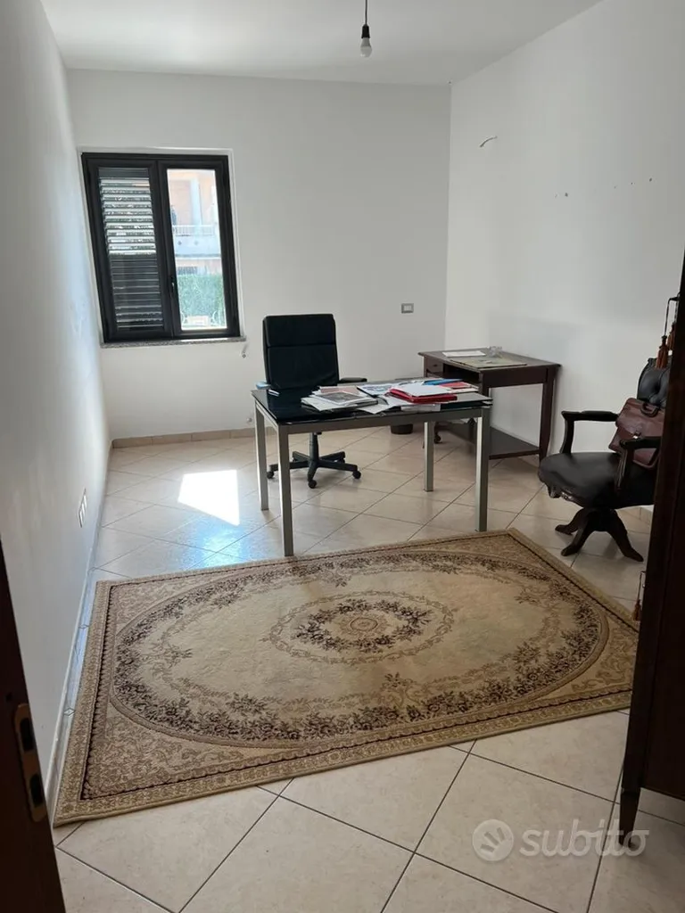 Kabinet - Spacious Ground Floor Flat with Balcony in New Building