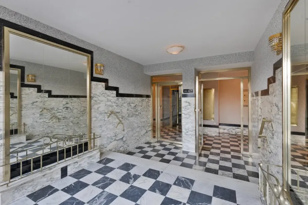hallway_entrance