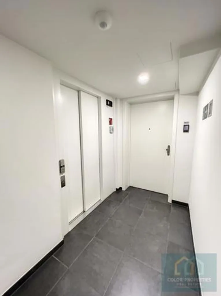 Hallway - Furnished Apartment with Terrace in EU District