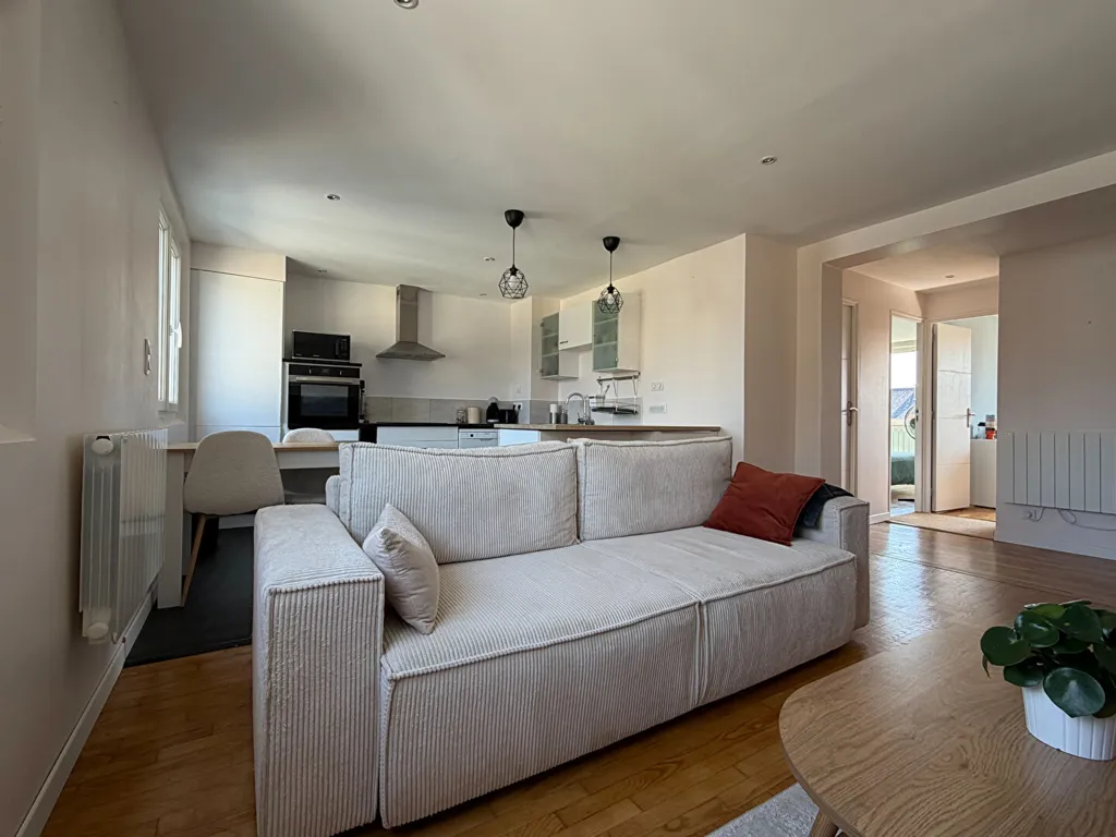 Séjour - Appartement 3 Pièces avec Vue Ouest à Rennes