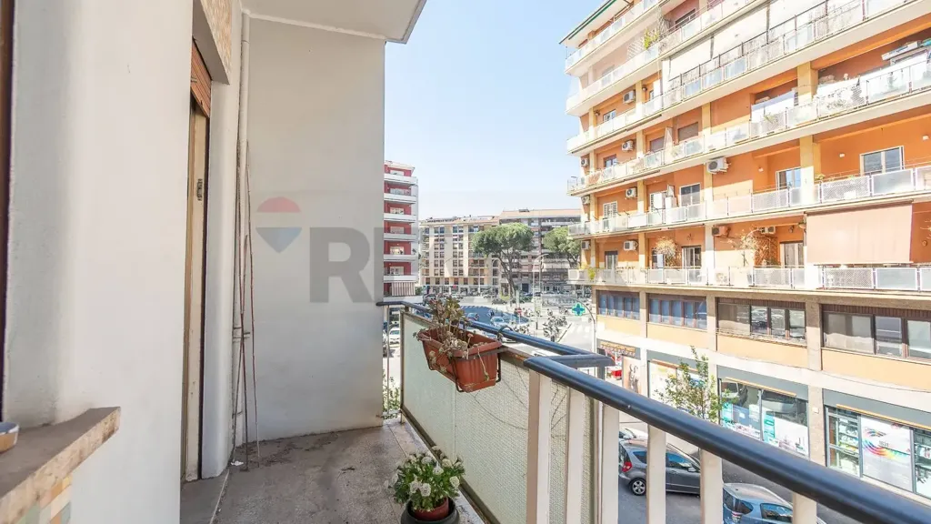 Balcon - Furnished Apartment with Balcony in Rome