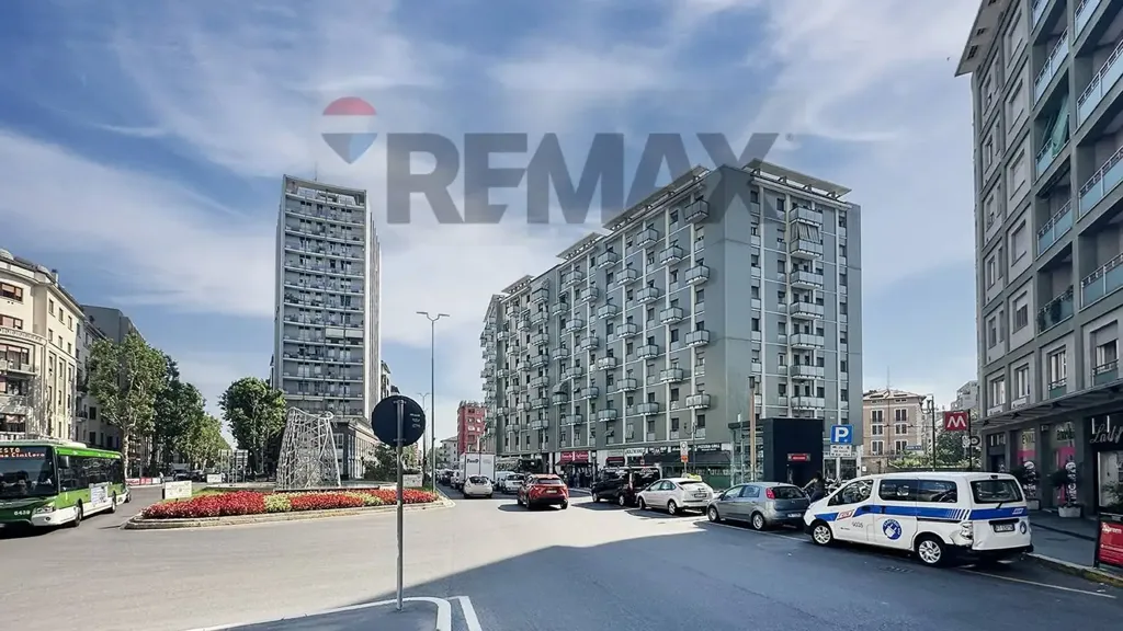 Extérieur - Triplex with Balcony in Sesto San Giovanni