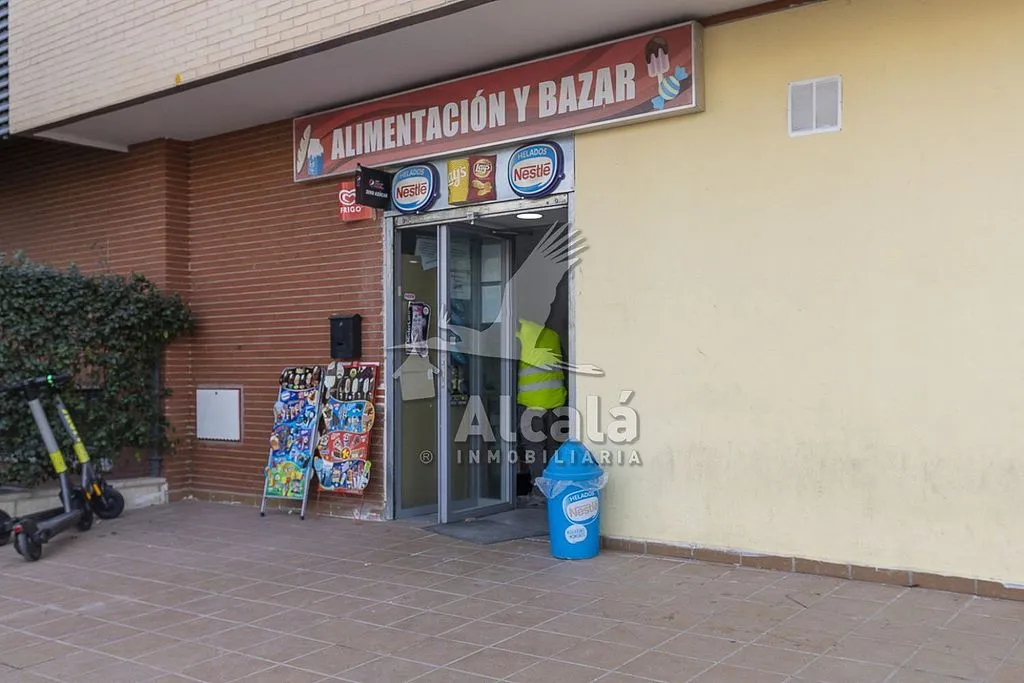 Välivaade - Apartment with Pool in El Olivar, Alcalá de Henares
