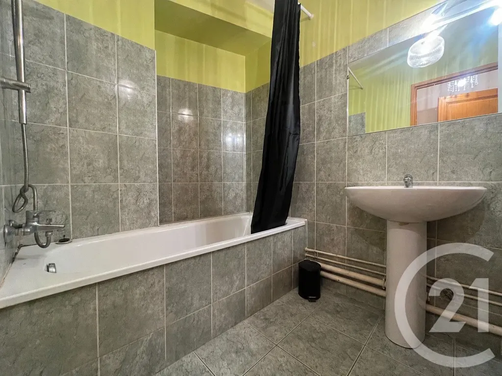 Salles de bain - Appartement F2 avec Terrasse à Limoges