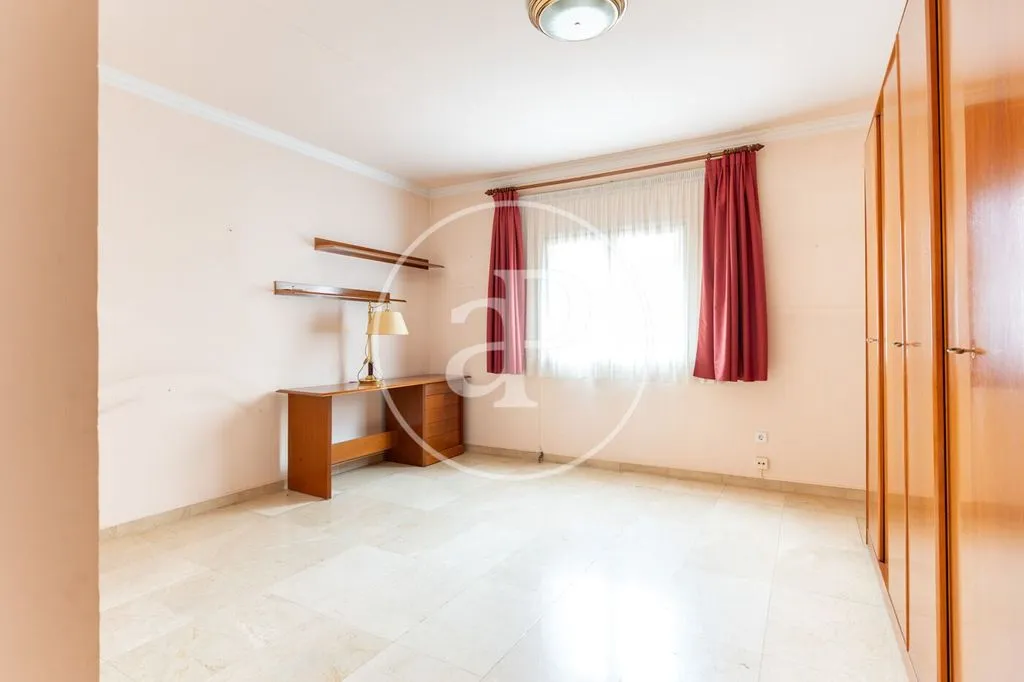 Chambres - Luxury Villa with Pool in Sabadell