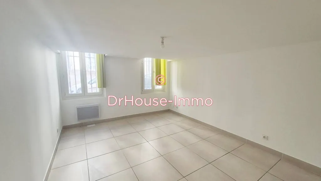 Toad - Modernised 3-Bed Flat in Marseille Centre