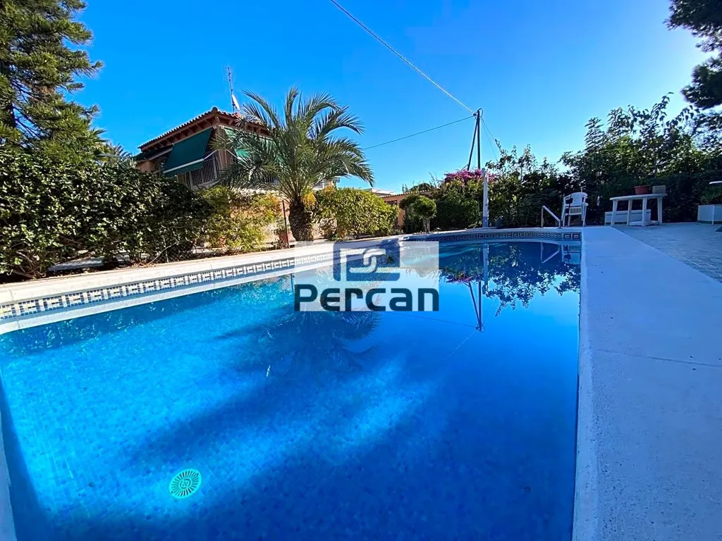 Bassein - Rustic Finca with Pool in Alicante