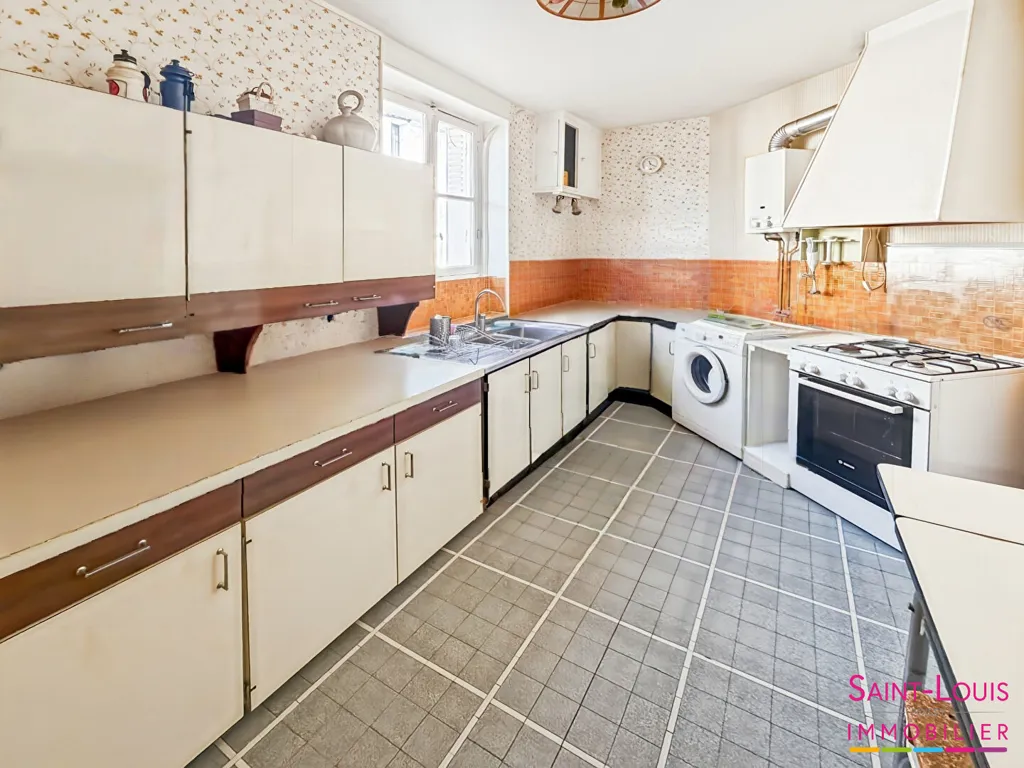 Köök - Spacious House with Garden in Poissy Centre