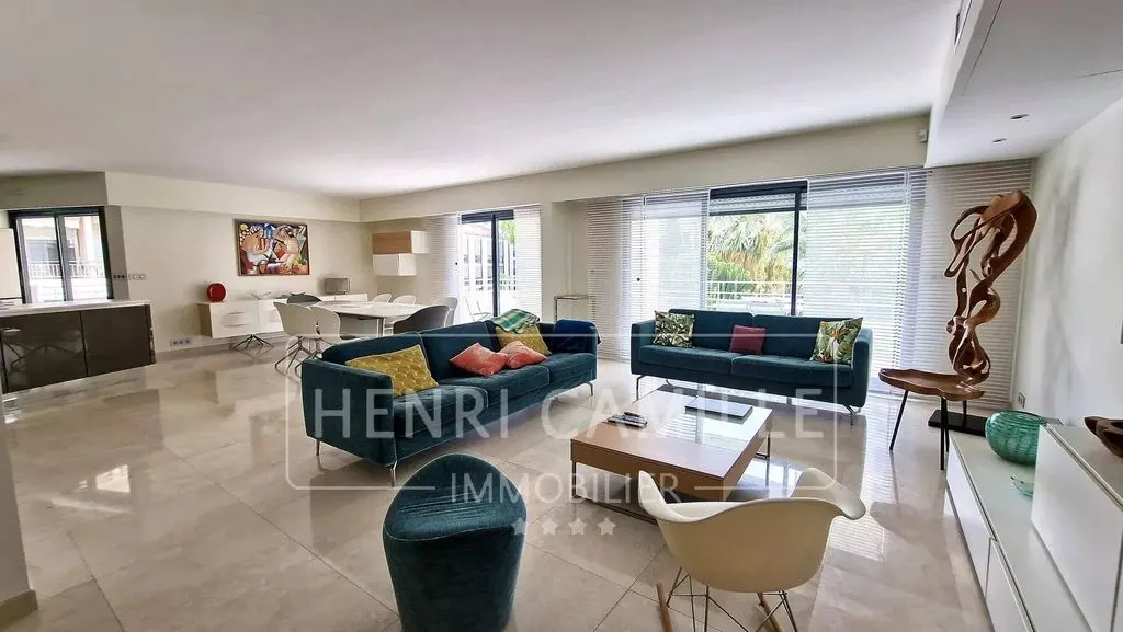 Elutuba - Luxury Flat with Terraces in Cannes Centre