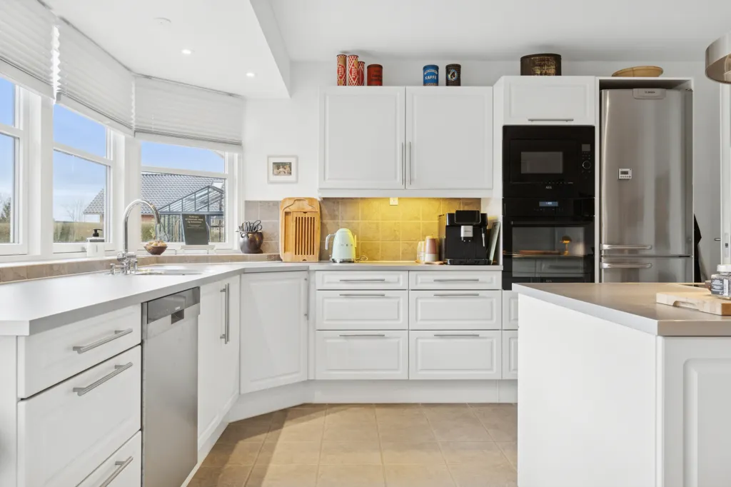 Cuisine - Villa with Separate Parent Suite in Dianalund