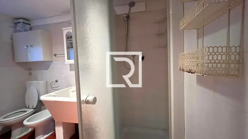 Bagni - Semi-detached House with Private Garden in Ravenna