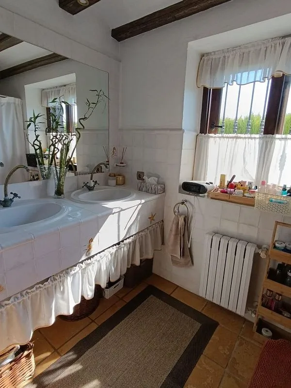 Salles de bain - Rustic Farmhouse with Land near Huerta