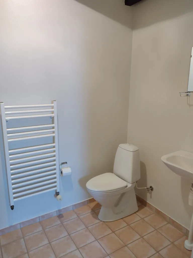 Vannitoad - Two-Bedroom Flat in Odense C