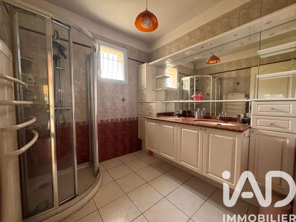 Vannitoad - Villa with Pool in Rochefort-du-Gard