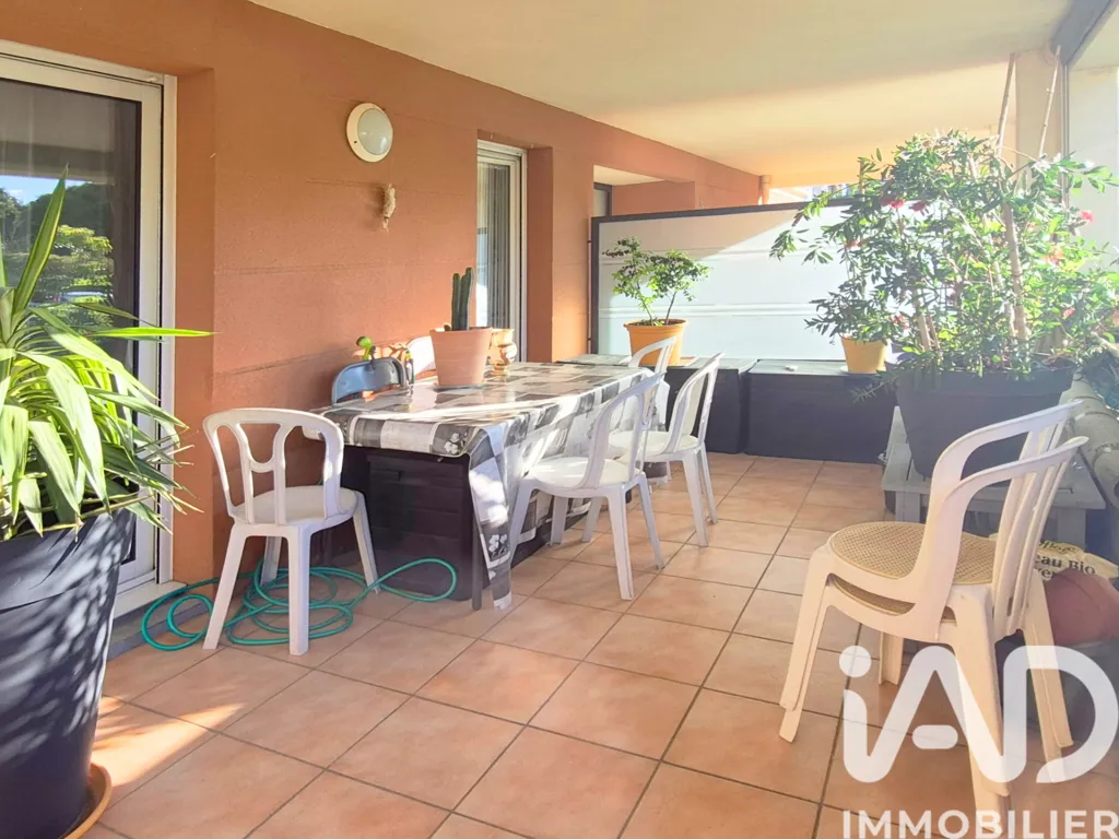 Terrass - T2 Apartment with Terrace in La Ciotat