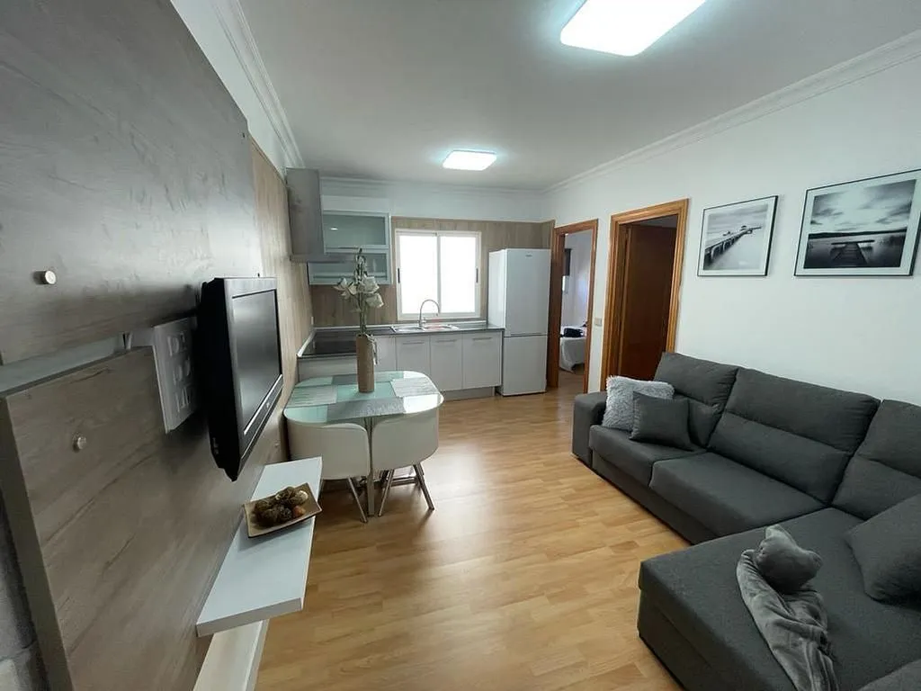Soggiorno - Spacious Flat with South Orientation in Calle Almagro