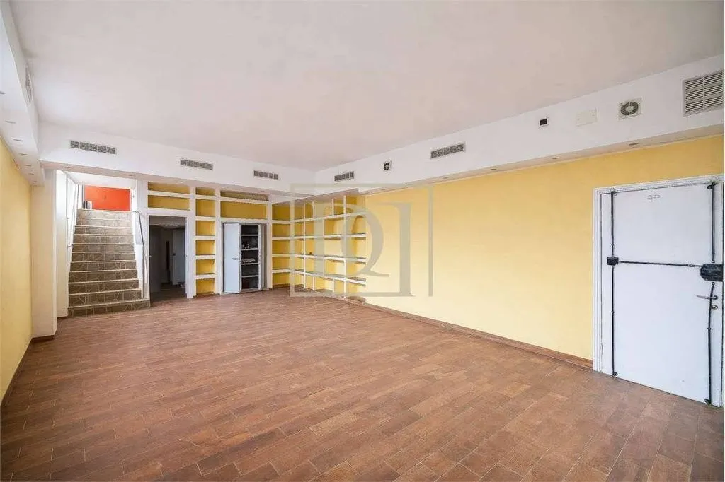 Séjour - Two-Level Office in Central Milan