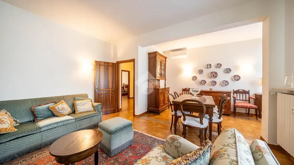 Séjour - Spacious Apartment with Garage in Rubiera Centre