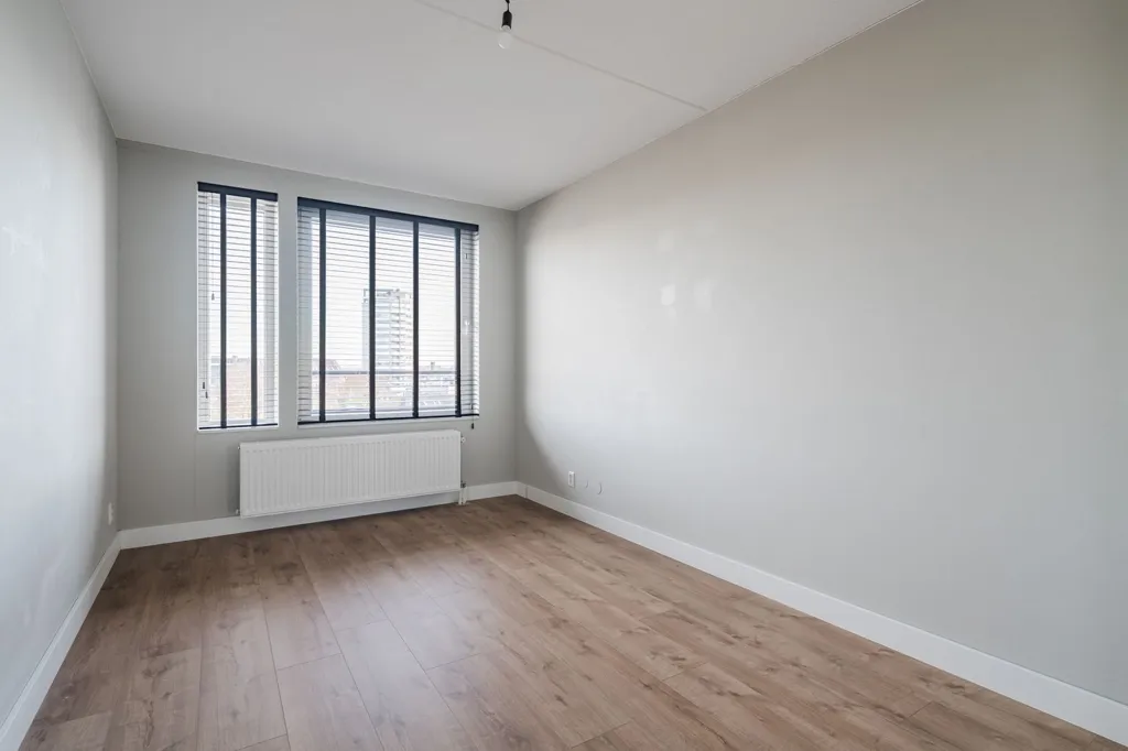 Toad - 4-Bedroom Apartment with Modern Kitchen in Utrecht