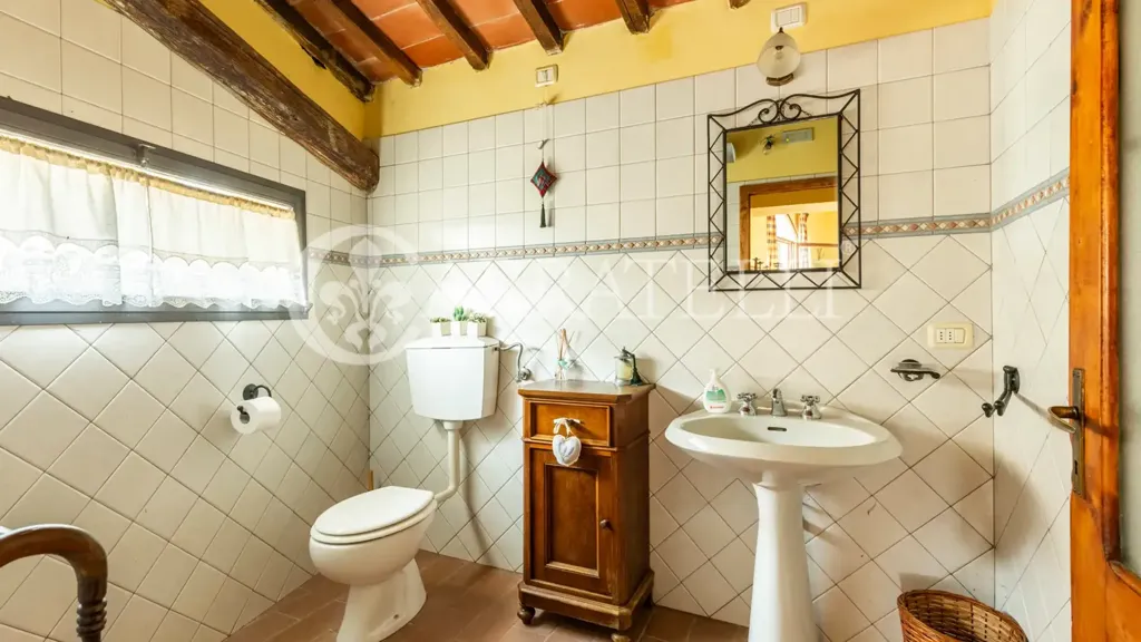 Salles de bain - Vineyard Estate with Casale in Chianti