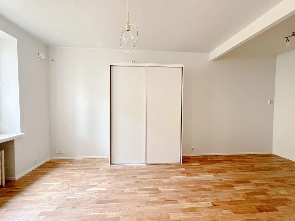 Toad - Remodelled Flat with Sea View in Ullanlinna, Helsinki