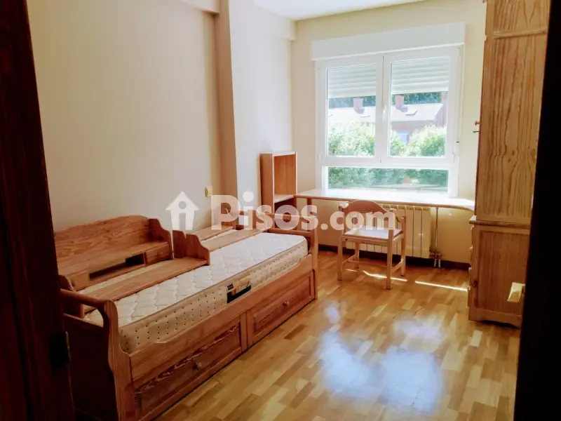 Chambres - Duplex with Balcony and Garage in Calle Lodum