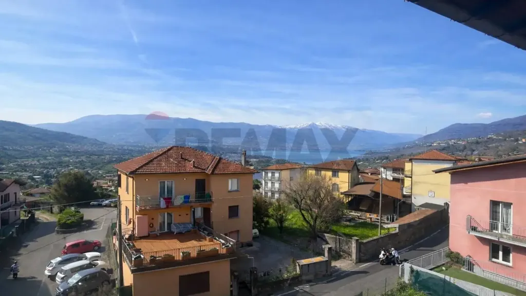 Rõdu - Apartment with Mountain View in Luino