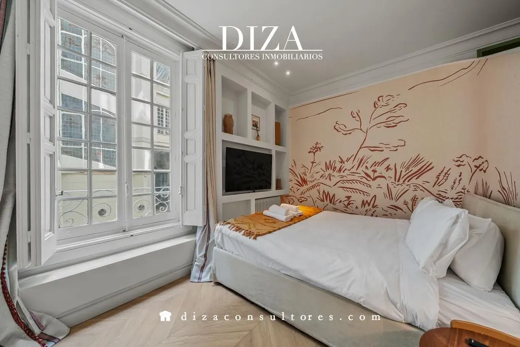 Magamistoad - Luxury 6-Bedroom Apartment in Madrid
