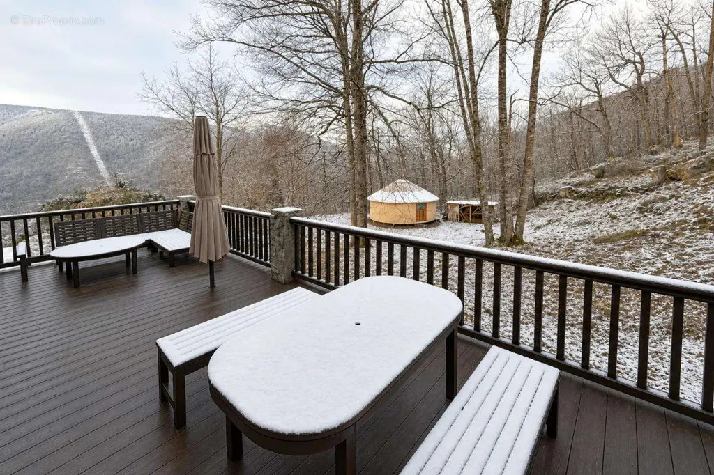 Terrazza - 11-Bedroom Chalet with Pool in Ax-les-Thermes