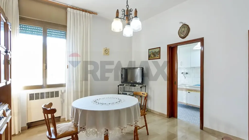 Salle à manger - Ground Floor Flat with Balcony in Granarolo Dell'Emilia