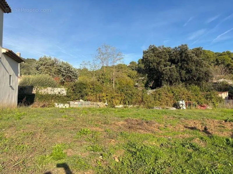 Jardin - Terrain avec Permis de Construire à La Roquette-sur-Siagne