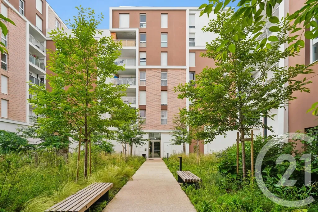 Giardino - Modern Apartment with Terrace in Romainville