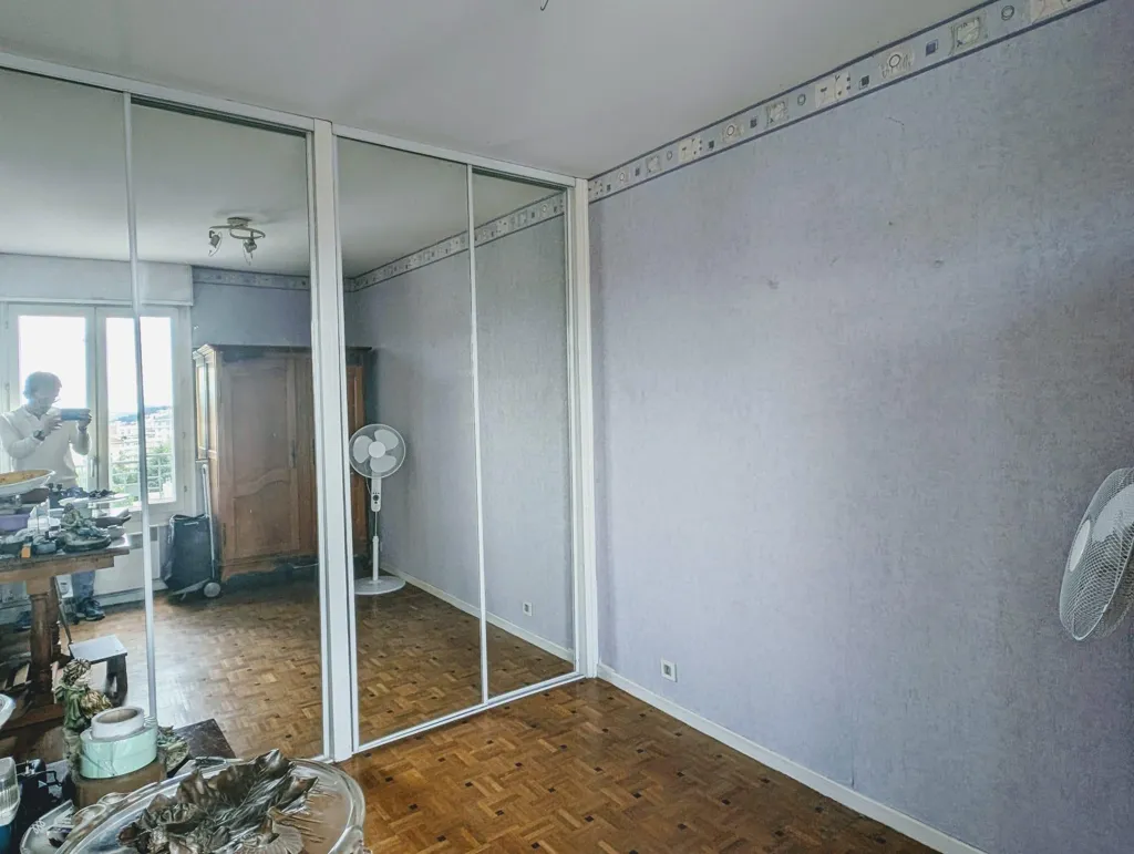 Chambres - Appartement T4 avec Vue Panoramique au Dernier Étage à Saint-Étienne