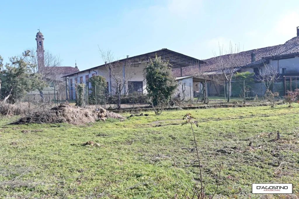 Aed - Terraced House with Garden in Rivarolo Canavese