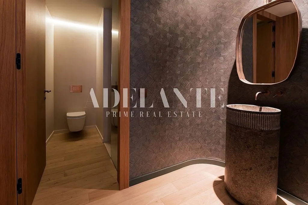 Vannitoad - Contemporary Flat with Botanical Gardens View in Madrid