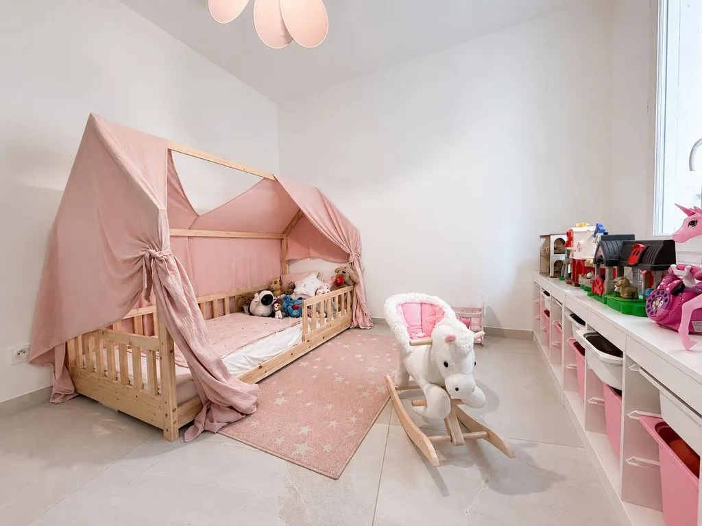 Chambres - Appartement T4 avec Garage à Ollioules