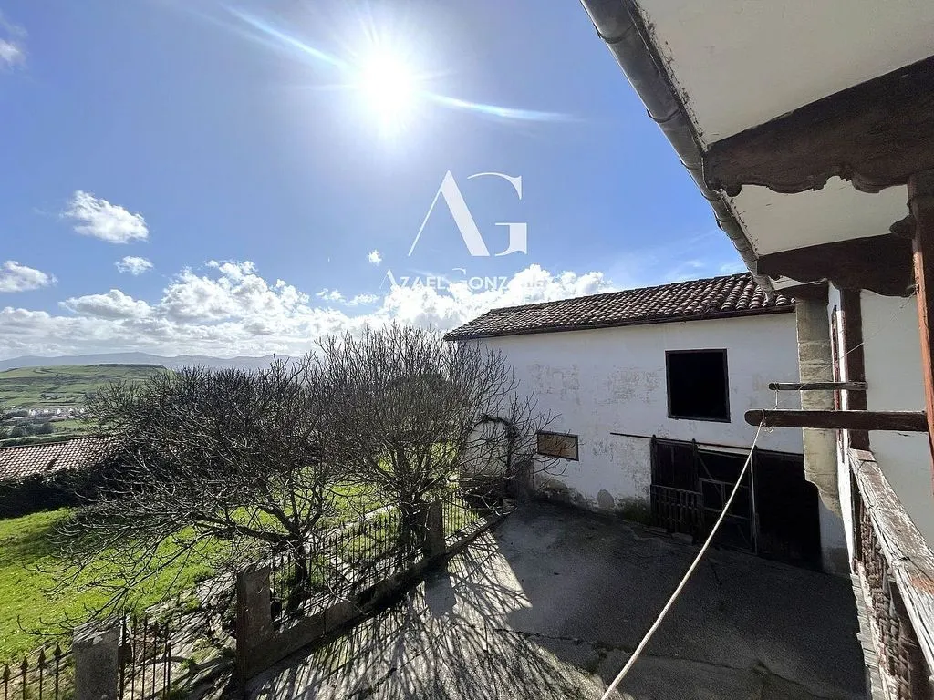 Terrass - Historic House with Sea Views in Cortiguera