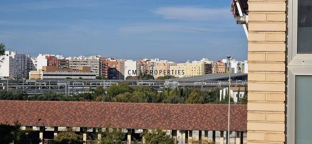 Balcon - Furnished Flat with Balcony in Valencia