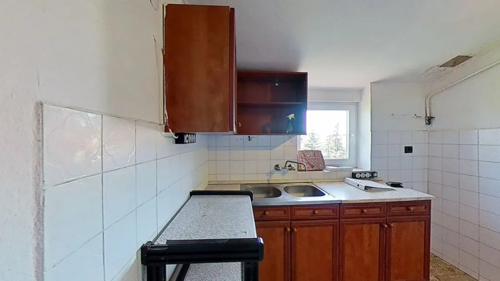 Cuisine - Renovatable Apartment with Panoramic View in Veszprém