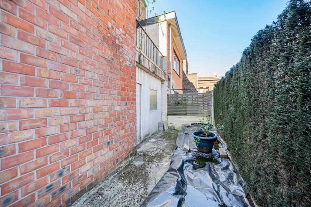 Aed - House to Renovate with Terrace in Angleur